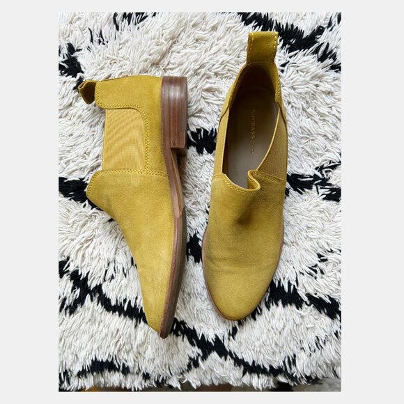 GH Bass & Co - Chelsea Brooke Booties Mustard - Picture 7 of 10